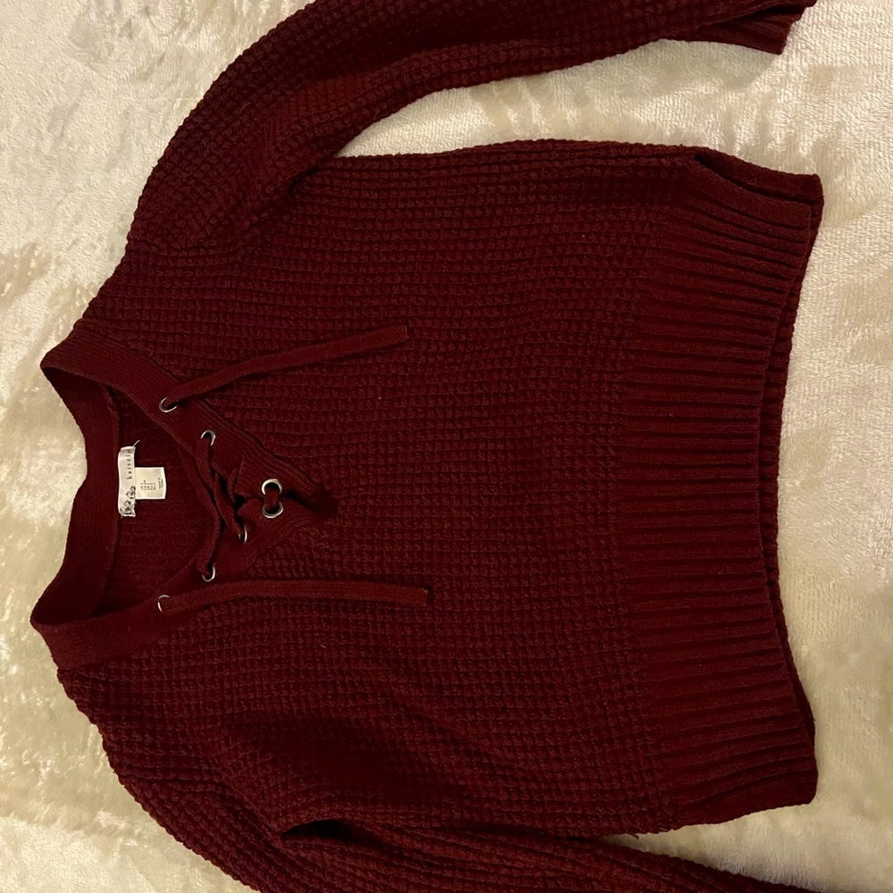 S burgundy oversized sweater VERY SOFT AND COZY with ties good condition